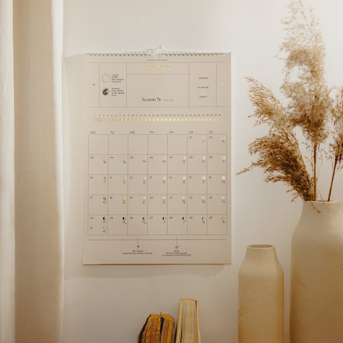 Moon Wallcalendar 2024 (Ivory)